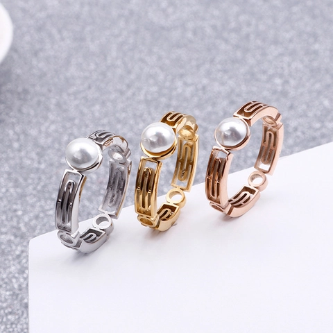 Anillo De Acero Inoxidable Geométrico Hueco Minimalista Con Perla Artificial Redonda Blanca Joyería De Moda Elegante Para Mujer