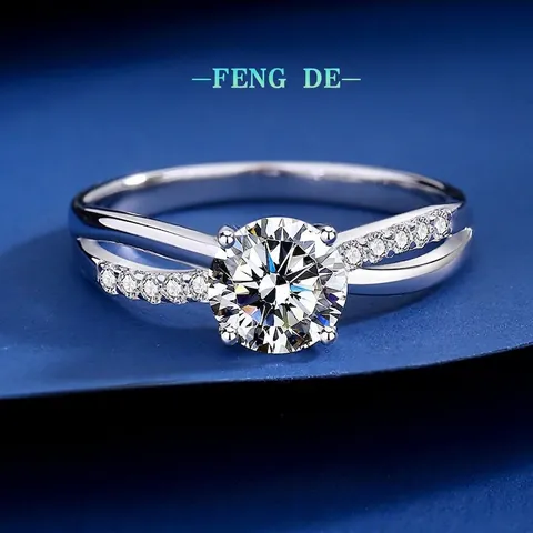 Moissanit Ring S925 Sterlingsilber Vier Zacken Kreuz Twist Schaft Rund Brilliant Verlobung Schmuck Für Frauen Elegant