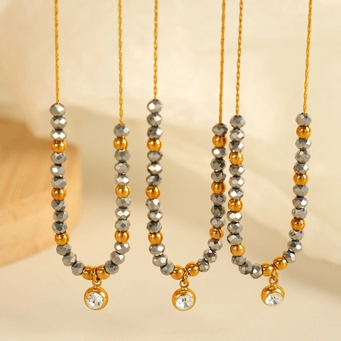 Collier en Acier Titane Avec Perles d'Hématite Grises pour Femmes Plaqué Or Pendentif Rond en Strass Bijoux de Mode Chic