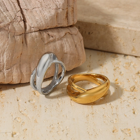Geometric Cross Ring 316 Stainless Steel Irregular Fluid Design Polished Minimalist Fashion Jewelry For Women