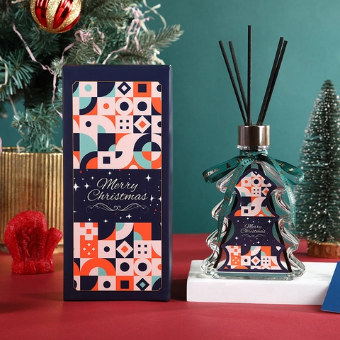 Christmas Tree Shaped Reed Diffuser Glass Bottle With Fiber Sticks Home Fragrance Room Decor Merry Christmas Air Freshener