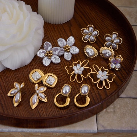 Boucles D'oreilles Fleur Plqué Or 18K Acier Inoxydable Künstliche Perle Nacre Imperméable Hypoallergénique Bijoux Femmes Romantique Élégant