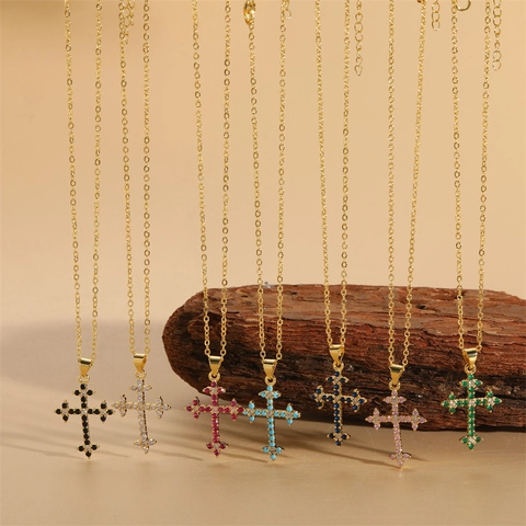 Collana con Pendente a Croce in Rame e Zirconia per Donna Placcato Oro Micro Intarsiato Catena per Clavicola con Gemme Colorate