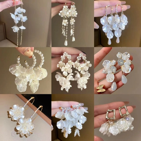 Elegant Flower Petal Drop Earrings With Faux Artificial Pearl Rhinestone And Silver Earring Post Chic Jewelry For Women