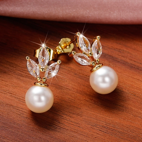 Orecchini A Goccia Künstliche Perle E Zirconi Marquise Rame Con Perno In Argento Design Foglia Gioiello Donna