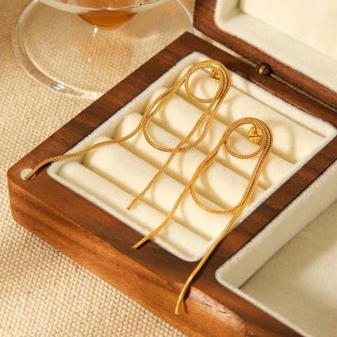 Elegante Vergoldete Edelstahl Schlangenkette Quasten Ohrringe Lange Hänger Minimalistischer Geometrischer Schmuck Für Damen