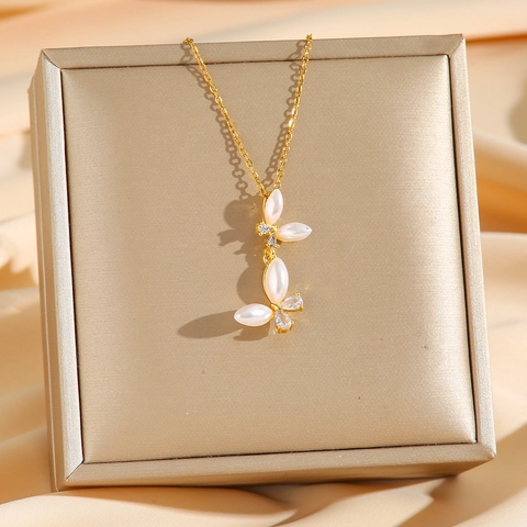 Collana Con Pendente A Farfalla Acciaio Inossidabile Con Imitazione Perla Artificial E Zirconia Cubica Catena Per Clavicicola Da Donna