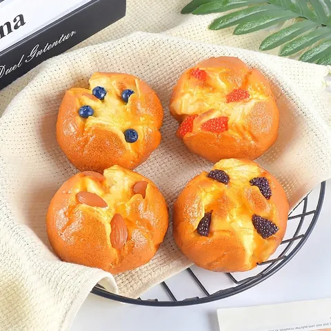 Realistic Artificial Bread Model PU Muffin Simulation Cake Dessert Magnetic Fridge Sticker Kitchen Photography Props Home Decor