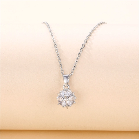 Collier À Pendentif Cube Évidé Acier Inoxydable Cuivre Zircone Cubique Design Boule De Flocon De Neige Pour Femmes