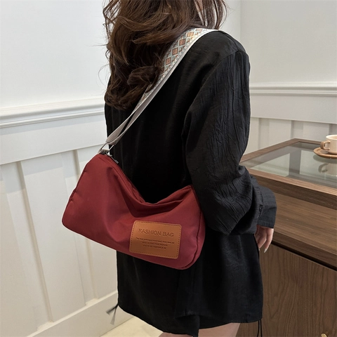 Women Crossbody Bag Large Capacity Nylon Fashion Shoulder Bag With Geometric Pattern Wide Strap And Leather Patch Casual Daily