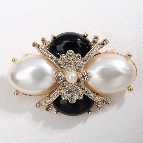 Fashion Brooch Pin Alloy Enamel Rhinestone Imitation Artificial Pearl Animal Floral Design Vintage Jewelry For Women Wedding Party
