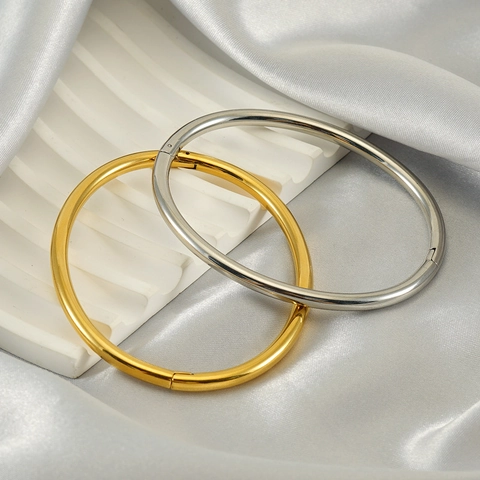 Bracciale Rigido In Acciaio Inossidabile Placcato Oro 18K Minimalista Ovale Geometrico Con Cerniera Gioielli Retro Di Moda Donne