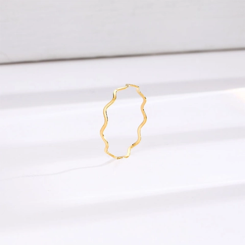 Minimalist Ultra Fine Wave Titanium Steel Ring For Women Smooth Plain Band Electroplated Geometric Gold Silver Stacking Ring