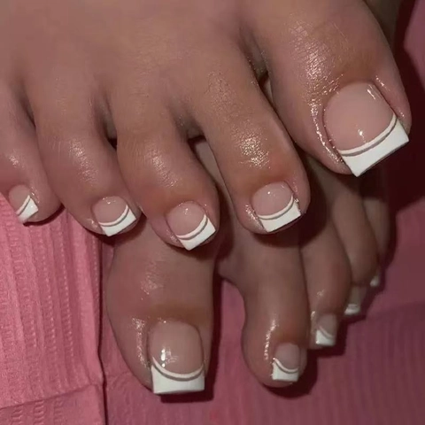 French Tip Toenail Press On Nails Glossy Square Fake Toe Nails ABS Plastic White Line Design Nude Pink For Women