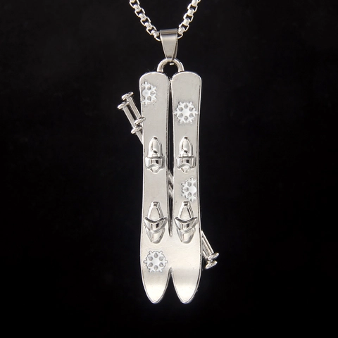 Collier Pendentif Planche De Snowboard Et Bâtons De Ski Avec Pendentif En Alliage Et Chaîne En Acier Inoxydable