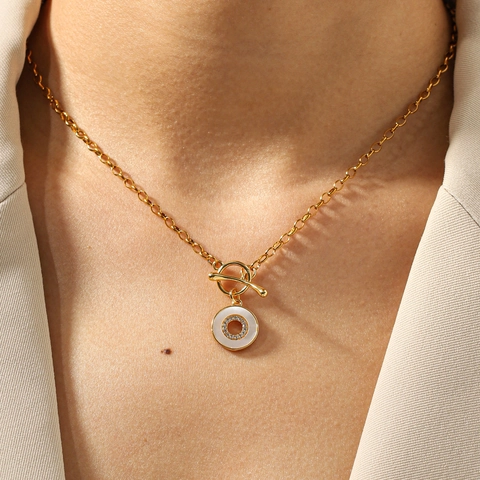 Vintage Edelstahl Vergoldet Weißer Muschel Strass Kreis Anhänger Halskette Mit OT-Verschluss Für Damen Mode Schmuck