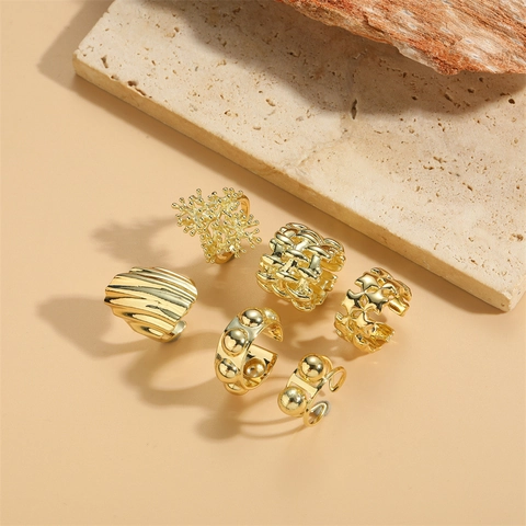 Anello Aperto In Rame Placcato Oro 14K Stella Intrecciata Ondulata Geometrica Regolabile Gioielli Estetici Minimalisti