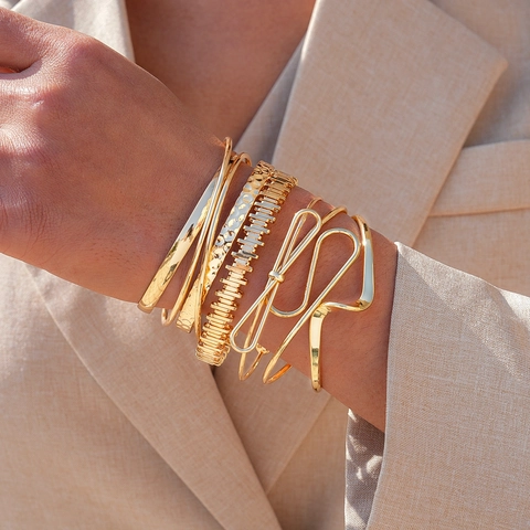 Bracciali E Rigidi Aperti Torsioni Geometriche Irregolari Gioielli In Metallo Di Ferro Per Donna Elegante Estetica Minimalista
