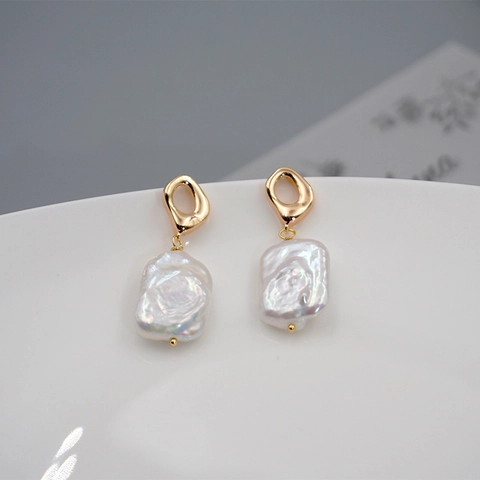 Orecchini Pendenti Con Künstliche Perle Barocche Retro Francese Geometrico Irregolare Rame Placcato Oro Gioielli Eleganti Da Donna