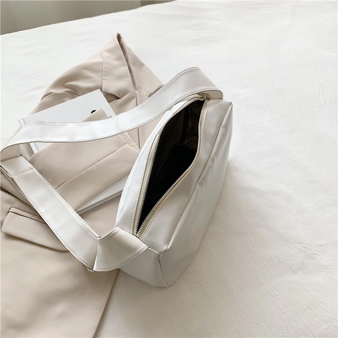 Women Shoulder Bag Soft PU Leather Large Capacity Minimalist Commute Tote Crossbody Bag With Adjustable Strap