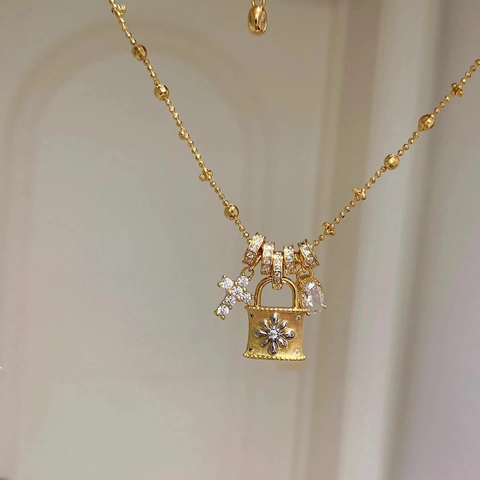 Elegante Collana Con Ciondolo A Croce E Lucchetto In Rame Zircone Design A Fiori E Chiave Gioielli Per Donna