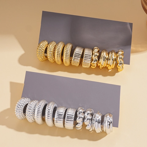 Orecchini A Cerchio Spessi Con Perno In Argento Sterling 925 Forma C Trama Torta A Coste Irregolare Minimalista Per Donne