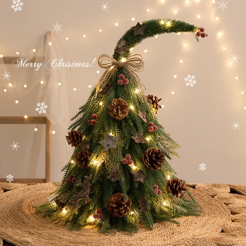 Künstlicher Mini Weihnachtsbaum Desktop Mit LED Lichtern Gebogene Spitze Kiefernzapfen Baumwolle Holzsockel Tischdeko