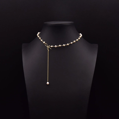 Collier Élégant en Cuivre Plaqué Or Avec Perle d'Eau Douce et Gland à Nœud en Strass Pour Femme Bijoux de Mariage Vintage