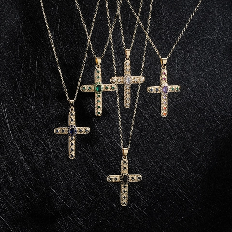 Collier Pendentif Croix Cuivre Plaqué Or 18K Zircon Bijoux Religieux Style Vintage Rétro Cadeau Pour Femmes Hommes
