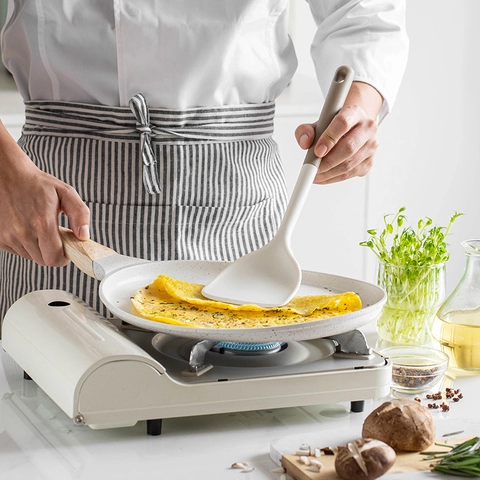 Collection Ustensiles De Cuisine En Silicone Résistant À La Chaleur Outils De Cuisine Antiadhésifs Avec Spatule Louche Pinceau Blanc Crème