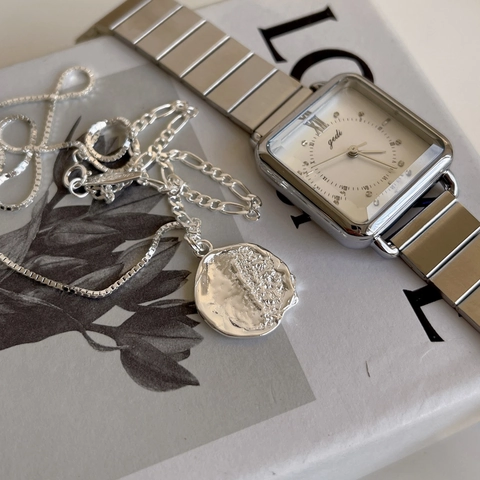 Halskette Aus 925 Sterling Silber Mit Unregelmäßigem Wellenmünzen Anhänger Gehämmert Vintage Minimalistischer Schmuck