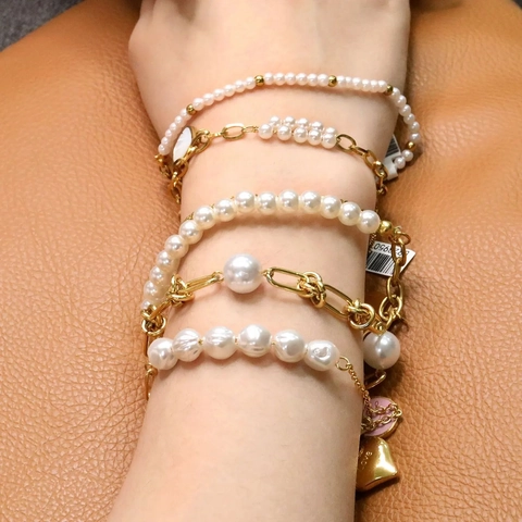Elegant Artificial Pearl Bracelet For Women 18K Gold Plated Stainless Steel Chain Faux Artificial Pearl Jewelry
