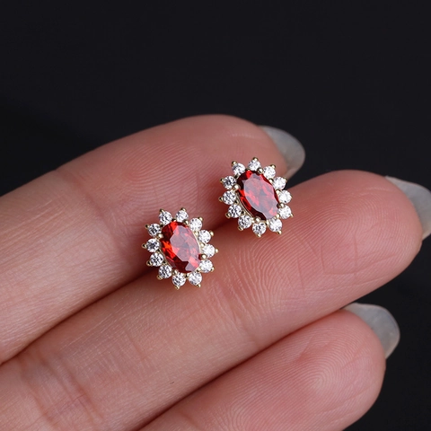 Orecchini Halo In Zircone Rosso Ovale Con Perno In Argento Sterling 925 Placcato Oro 18K Gioielli Retrò