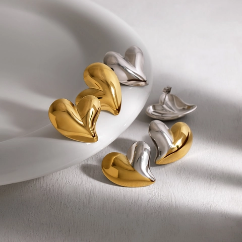 Minimalist Polished Stainless Steel Heart Stud Earrings For Women 18K Gold Plated Geometric Fashion Jewelry Accessories