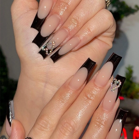 Lange Vierkante Kunstnagels Extra Lang Frans Ontwerp Met Strass Hart Nude Zwart Glanzende Valse Nagels
