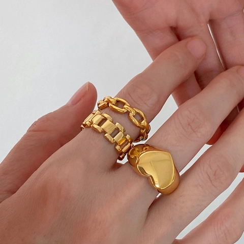 Hollow Heart Chain Ring Titanium Steel Watchband Style Retro Personalized Gold Plated Jewelry For Women