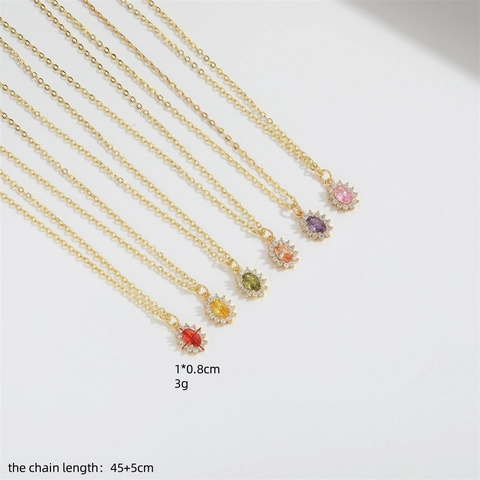 Simple Exquisito Colorido Circonia Colgante Cadena de Clavícula para Mujer Cobre Chapado en Oro Ovalado Geométrico Joyería de Moda Collar