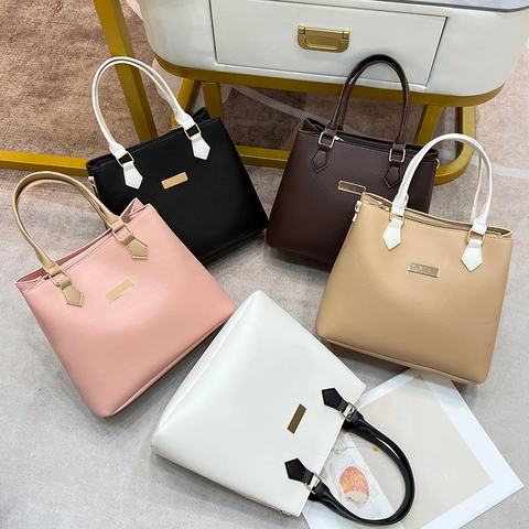 Fashion PU Leather Handbag Women Elegant Top Handle Shoulder Bag Gold Metal Decor Structured Crossbody Purse
