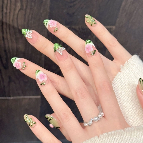 Uñas Postizas Press On Flor 3D Mariquita Degradado Rosa Verde Forma Almendra Con Mariposa De Diamantes Para Mujeres