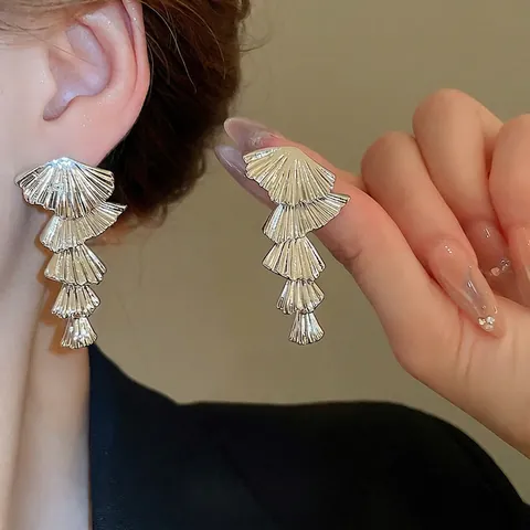 Chic Layered Fan Shaped Metallic Tassel Dangle Earrings With Silver Earring Post Minimalist Statement Jewelry For Women