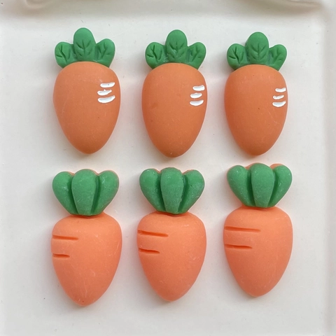Mini Karotten Charms Harz DIY Zubehör Für Haarklammer Kühlschrankmagnet Dekor Handyhülle Ornament Süße Gemüseform