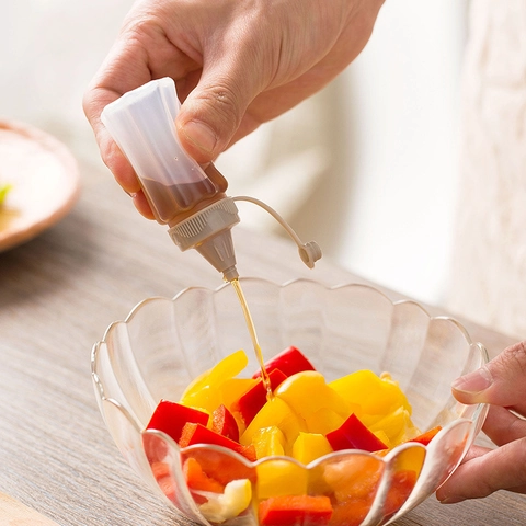 Portable BBQ Condiment Squeeze Bottles Clear Plastic Spice Jars Kitchen Seasoning Storage Containers Set