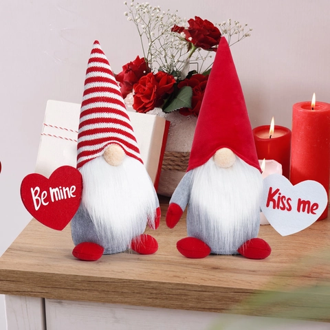 Valentine's Day Gnome Plush Faceless Doll Striped Red Hat Holding Heart Swedish Tomte Gonk Table Home Decoration Desktop Ornament