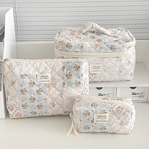 Gesteppte Kosmetiktasche Mit Blumenmuster Patchwork Polyester Tragbare Reise Kulturbeutel Make Up Organizer Für Damen