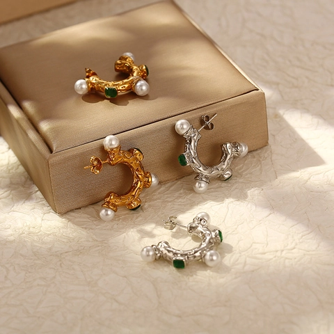 Pendientes De Aro Vintage En Forma De C De Acero Inoxidable Con Perla Artificial Y Gema Verde Baño De Oro 18 Quilates Estilo Retro