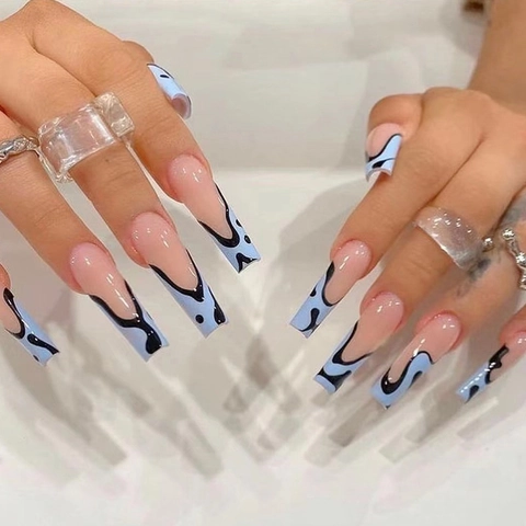Faux Ongles Press On Coffin Long Bord Bleu Français Lignes Noires Abstraites Ongles Artistiques Pour Femmes