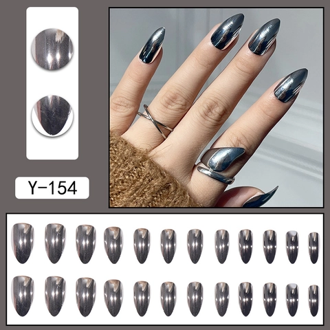 Metallic Mirror Silver Press On Nails Almond Stiletto Shape Glossy Chrome Finish Artificial False Nails For Women