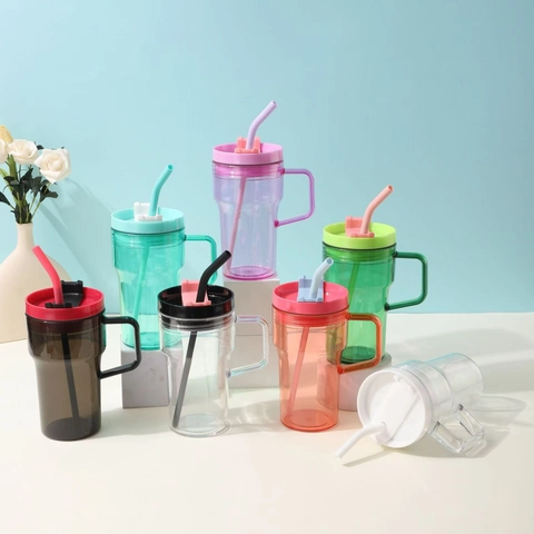 Plastic Straw Cup With Handle Portable Reusable Water Tumbler Large Capacity For Travel Office Modern Minimalist