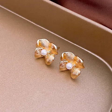 Pendientes De Flor Vintage Con Perla Artificial De Imitación Y Poste De Plata Oro Cepillado Joyas Florales Para Mujeres