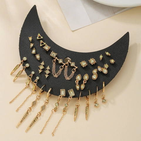 Gotische Geometrische Legierung Rhinestone Stecker Reifen Ohrringe Hängen Kette Quaste Nische Schmuck Für Damen Mode Boho
